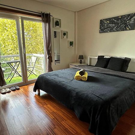 Modern Private Suite With Balcony & Bathroom - King And Queen Beds Vila Nova de Gaia Bagian luar foto