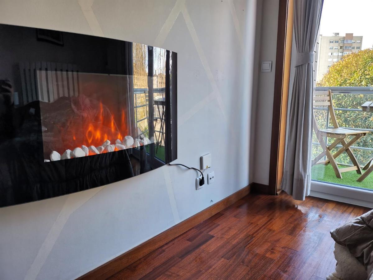 Modern Private Suite With Balcony & Bathroom - King And Queen Beds Vila Nova de Gaia Bagian luar foto