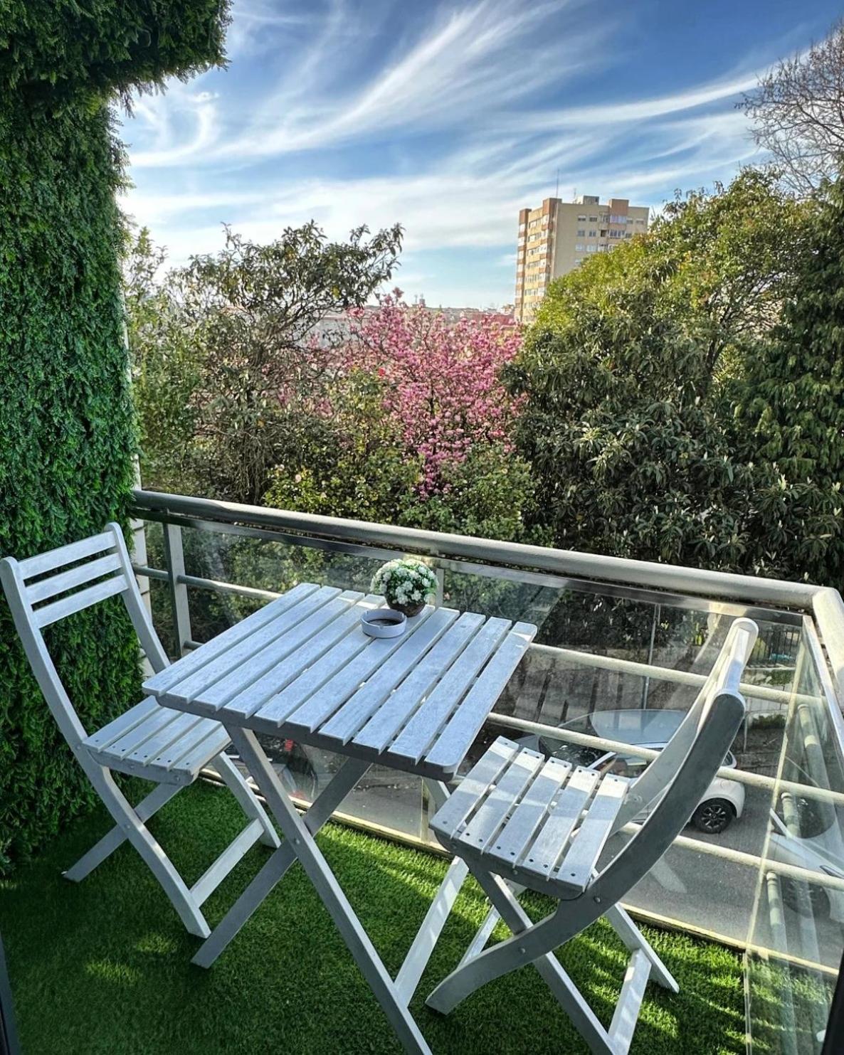 Modern Private Suite With Balcony & Bathroom - King And Queen Beds Vila Nova de Gaia Bagian luar foto